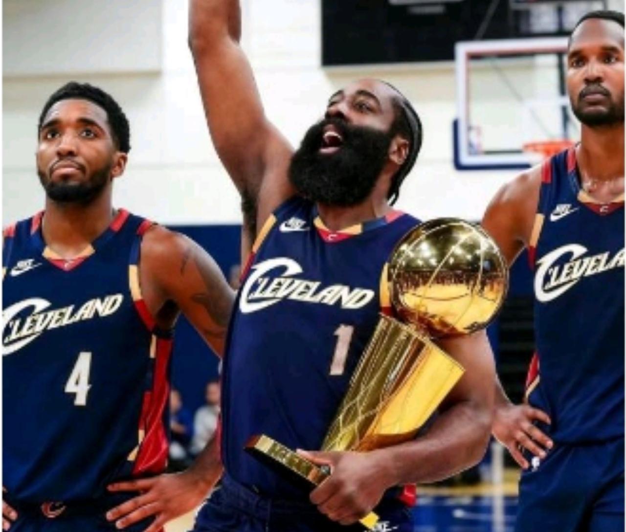 米球其实问题不大的，作为一个终结点，有点伤病，就养一养。骑士现在的问题是，进攻