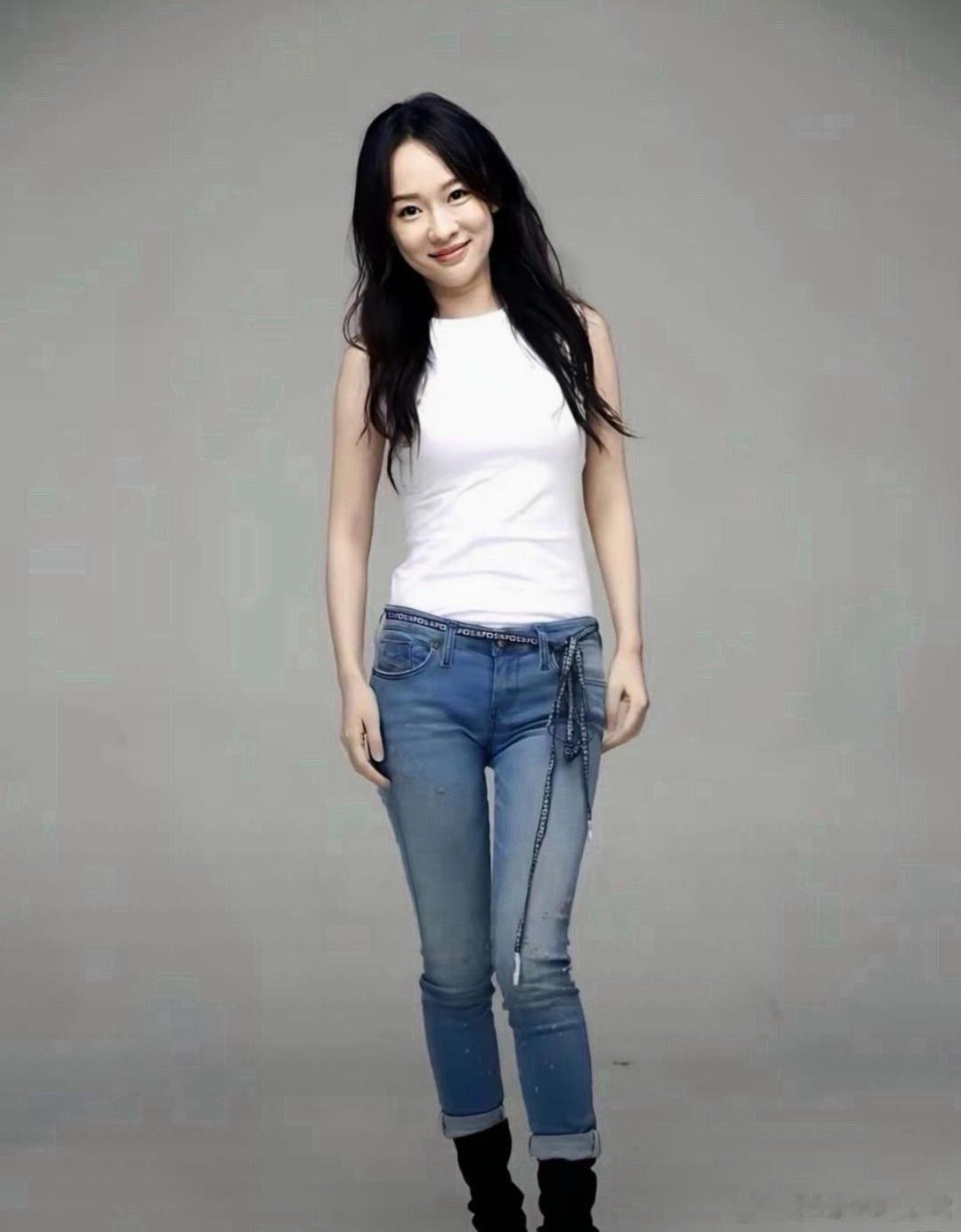 霍思燕年轻时候真漂亮，身材超好。