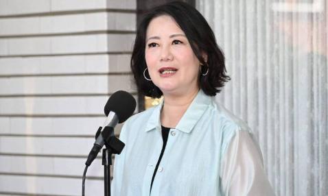 郑丽文胜选，“台独”分子吴思瑶心里面非常不是滋味！10月18日，在获知郑丽文胜选