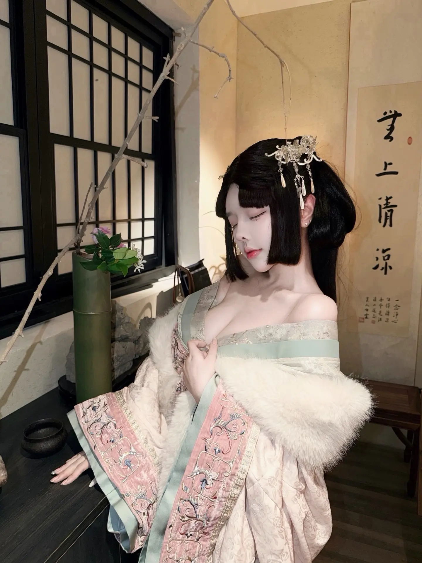 算了 你始终不懂我这份情有多难得。