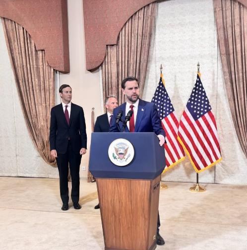 美军封锁伊朗港口，很多人以为特朗普只是在虚张声势、谈判桌上加筹码。错了！真相是：