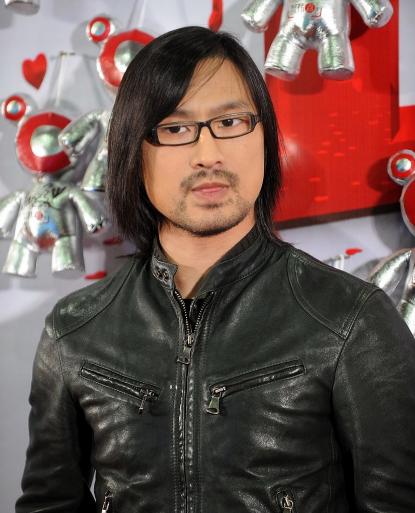 谁都不佩服，就佩服汪峰的勇气！汪峰凌晨发文宣布首次北美巡演，等了几年的事终于有