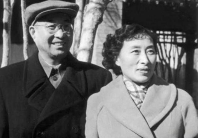 1961年，陈赓一家去拜访宋庆龄，旁人提醒傅涯：你最好化化妆。旁人的提醒，