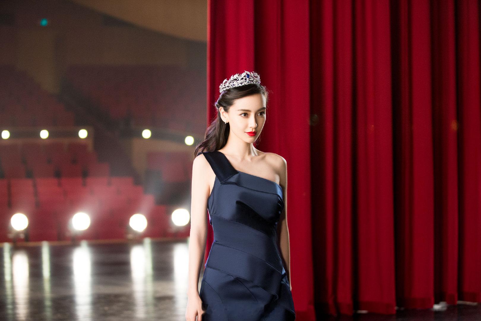 #angelababy#｜#杨颖#这组物料完全女王为我女神皇冠加冕​