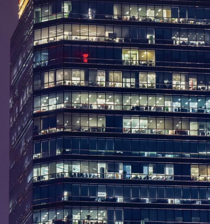 信号不一般，最近不少央国企的朋友都在吐槽，单位突然开始严抓考勤，指纹、刷脸、定位