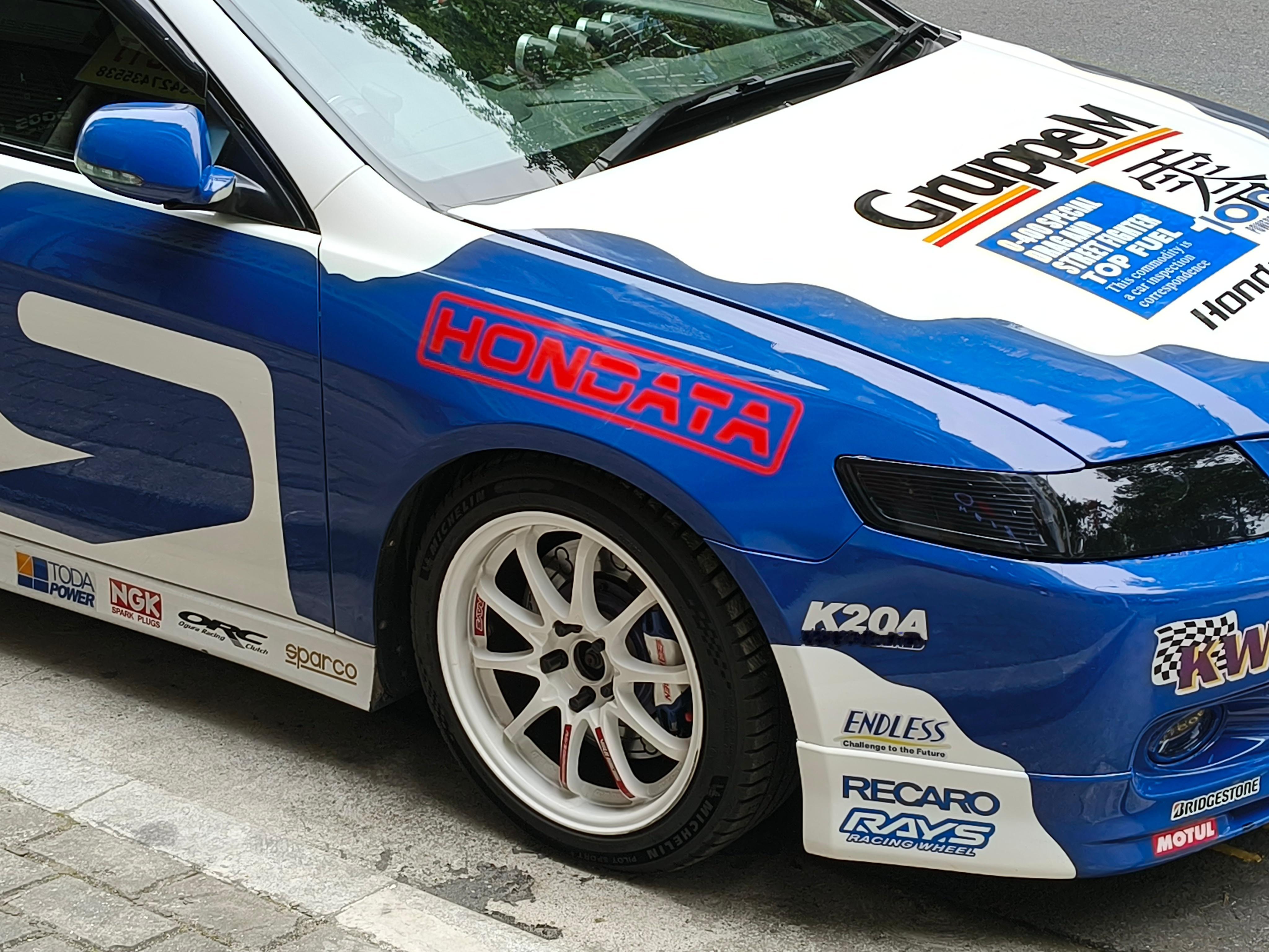 发现一辆超级帅的车！[墨镜][墨镜][墨镜]​​​