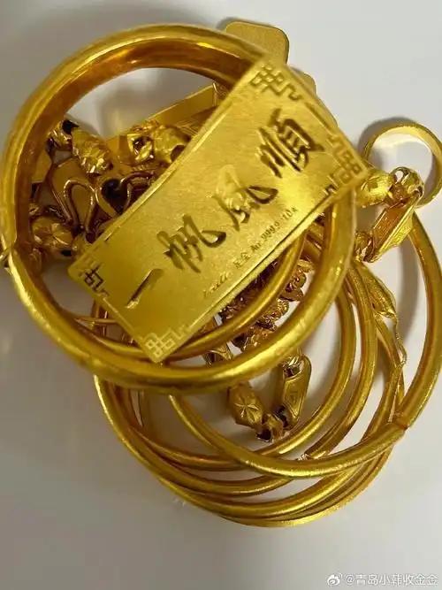 地缘危机下黄金没发挥避险作用，这事挺让人意外的。以往地缘危机时，大家觉得黄金能保