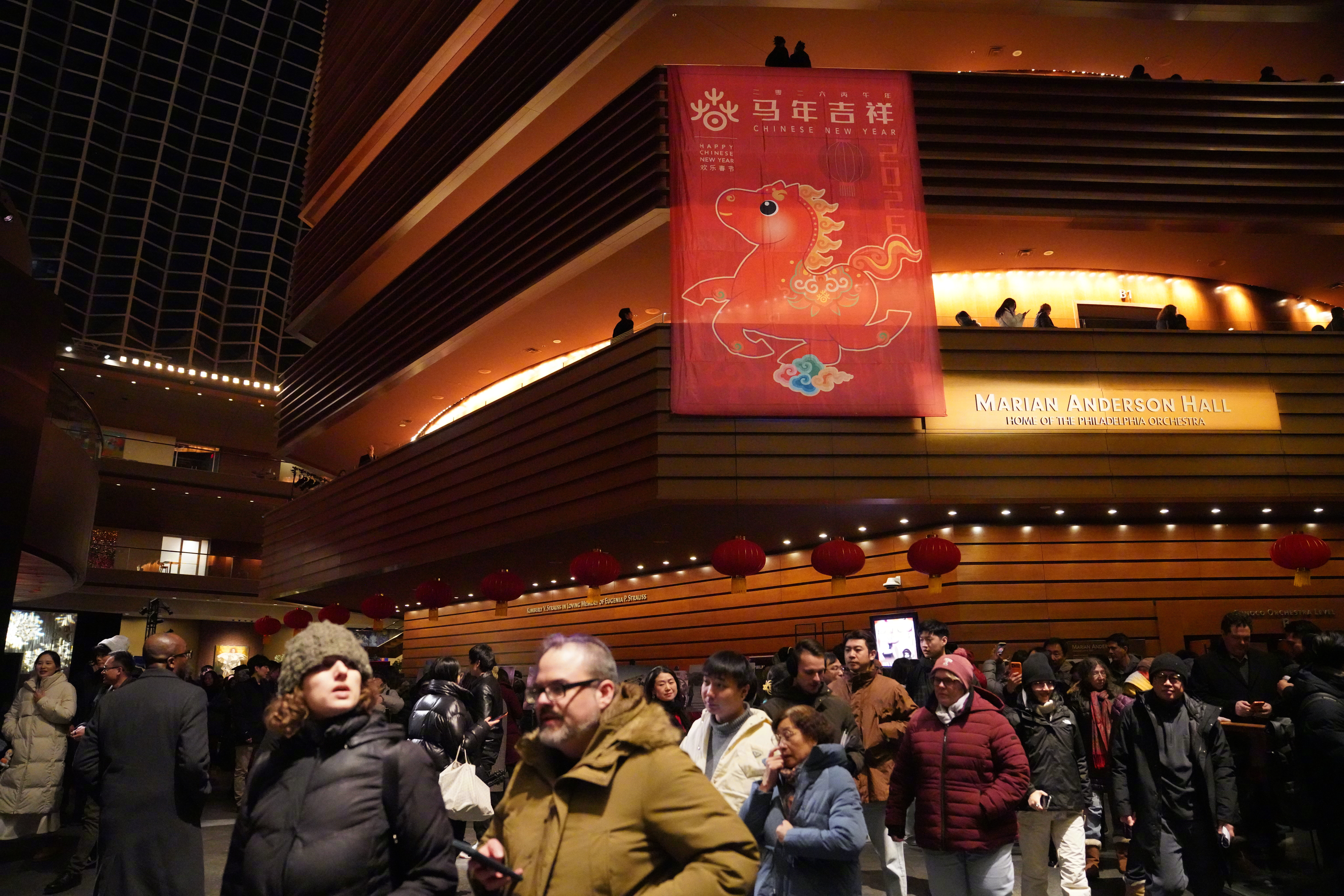 【俄媒：#特朗普转向中国背后用意何在#】#特朗普为何调整对华政策方向#正如一句美