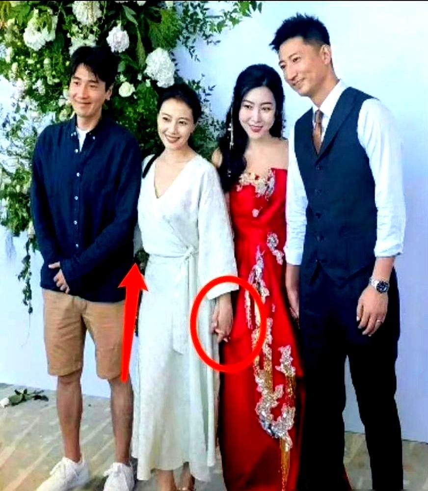 高圆圆和赵又廷这波操作，真打了太多所谓大腕的脸。参加朋友婚礼，高圆圆就穿个素