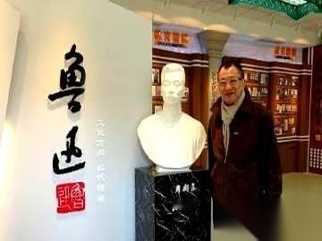 讲个事儿，我今天大脑直接宕机了。TVB那个金牌绿叶，欢喜哥，许绍雄。你知道他