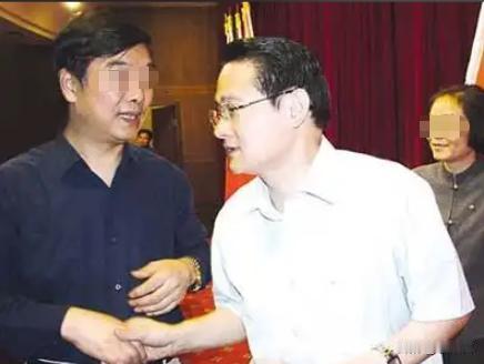 清算时刻！中央这次动了真格！易炼红被查，直接释放了最强烈的信号：反腐没有“免死金