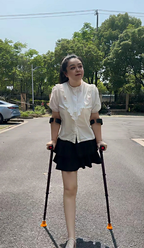有人问我：你能生孩子吗？其实我只是腿不方便，身体的各个器官都很正常，生孩子也不会