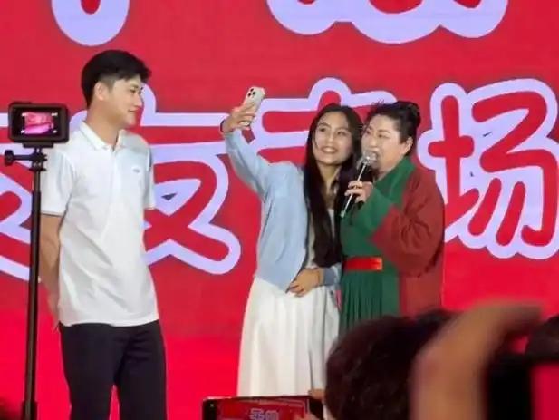 【玉泉丸没有趣味歌诀，增添之：葛天卖地，五挪草】分别对应：葛根，天花粉，麦冬，