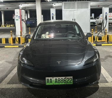 我现在的车450km续航，进行一次1000km的长途中间至少充两次，分别是300
