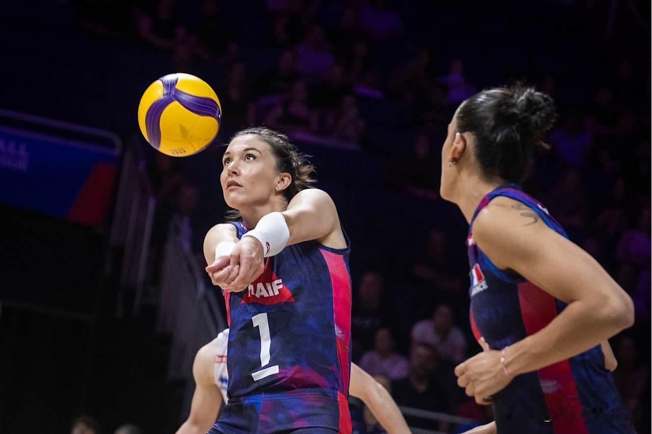 佐藤淑乃18分，石川真佑13分，日本女排世联赛加拿大站3-1轻取法国女排今天