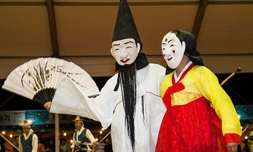 太解气了！联合国教科文组织以证据不足，不但撤销了韩国泡菜、燃灯会、端午祭