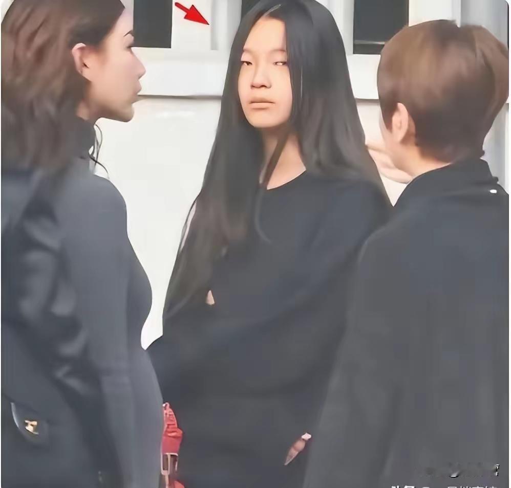 汪小菲12岁小玥儿陷入执念式叛逆！倾尽宠爱换不来体谅，汪家满心寒心十二岁是