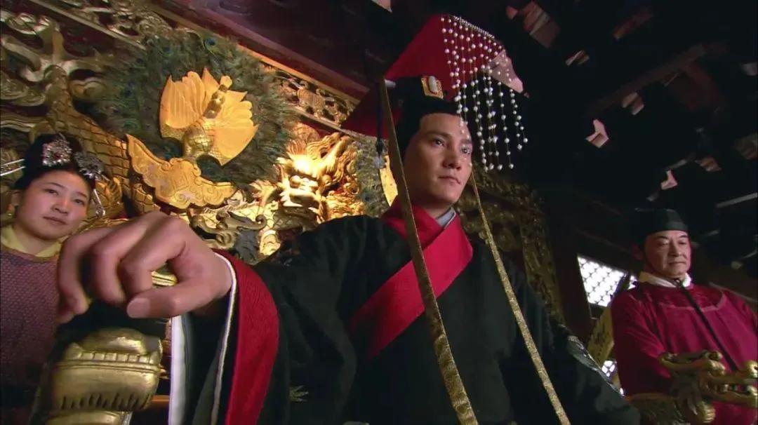 今日话题：为什么岳飞连战连捷，宋高宗却还要议和？？？网友甲：这里的战线，是指