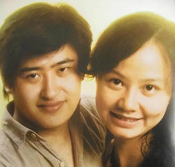 刘欢63岁离世：真正戳心的不是父母早走，而是闪婚9天的妻子、远嫁在外的女儿。