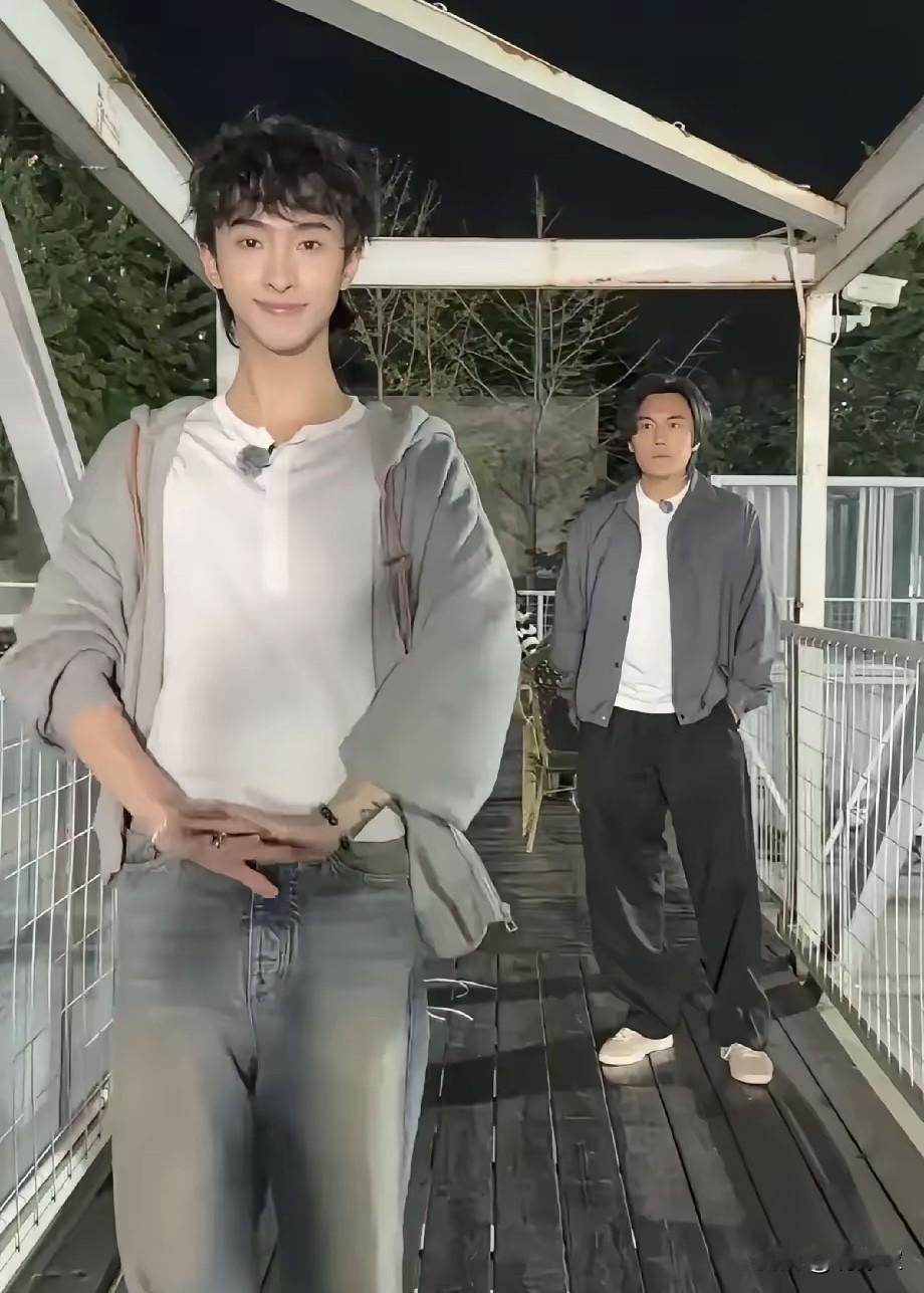 多尔衮奉献皇位都没办到的事你是说秦昊做到了[微笑]看到这两天网上都在说秦昊和