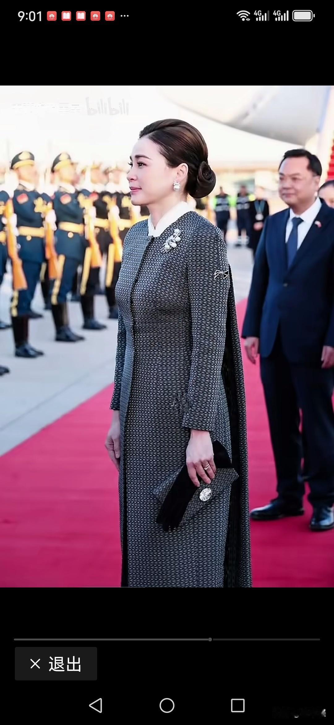 中国潮汕血统的泰国苏王后，真是汇集了潮汕女生的全部优点，美丽大方、优雅而又贤慧、