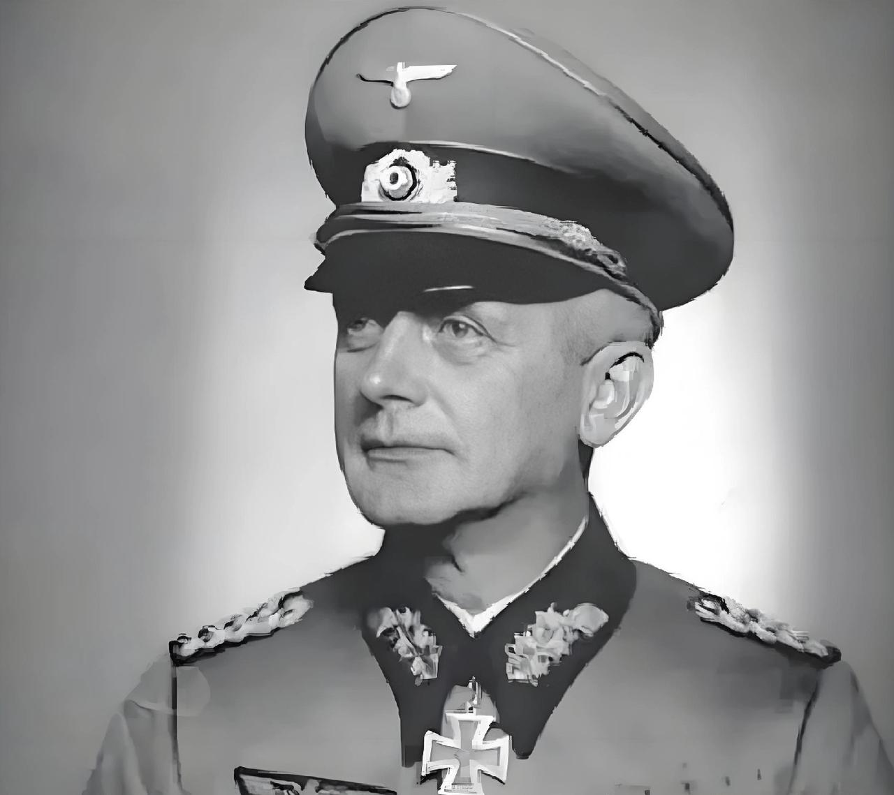 全面抗战爆发之前，蒋介石曾经问过他的德国军事总顾问法肯豪森：如果中日开战，中国能