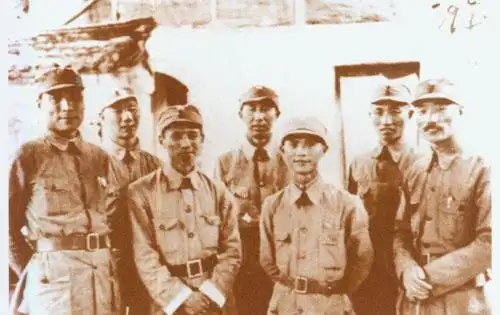 1949年9月10日，毛泽东接见了程潜、陈明仁，谈话时毛问陈：是从政，还是从军？
