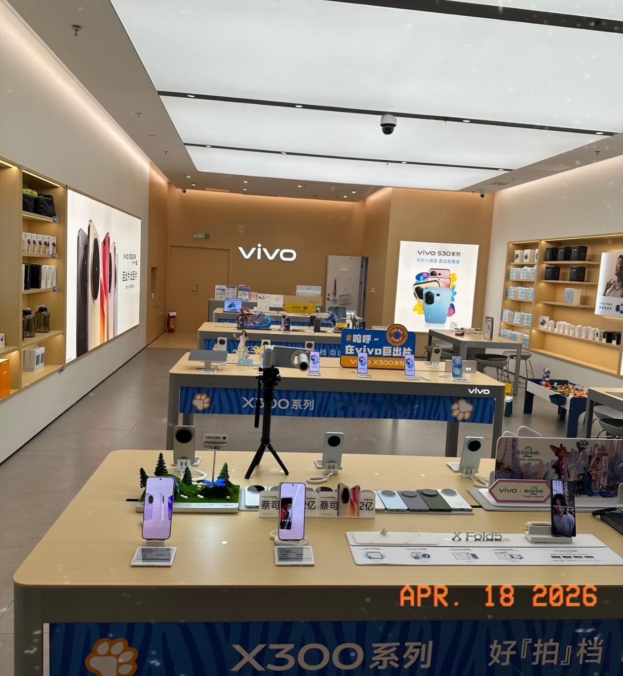 不少人都在好奇，为啥手机马上就要迎来一波大降价？其实就这三个关键原因：