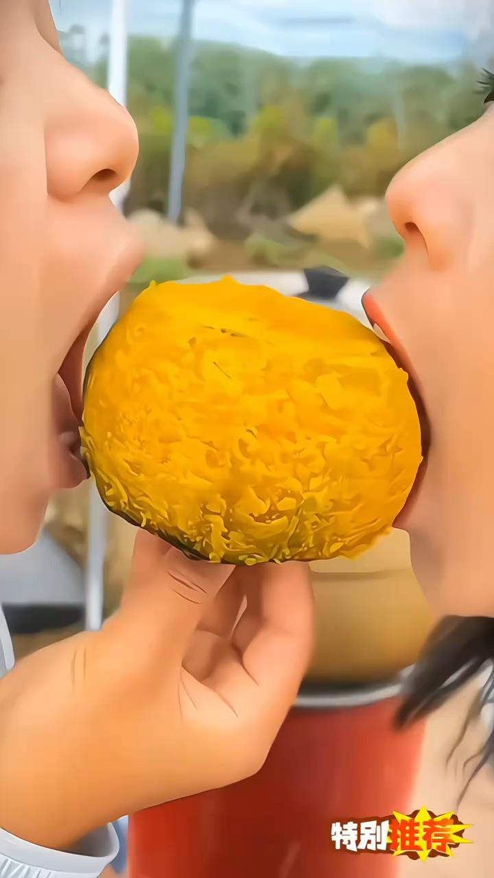 吃南瓜的四个禁忌吃南瓜虽然好处多，但也有四个禁忌得留意。