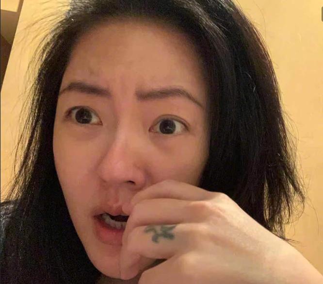 大s曾在节目中，对小s说：我会比你先死，我一毛都不给你！万万没想到，当初我们
