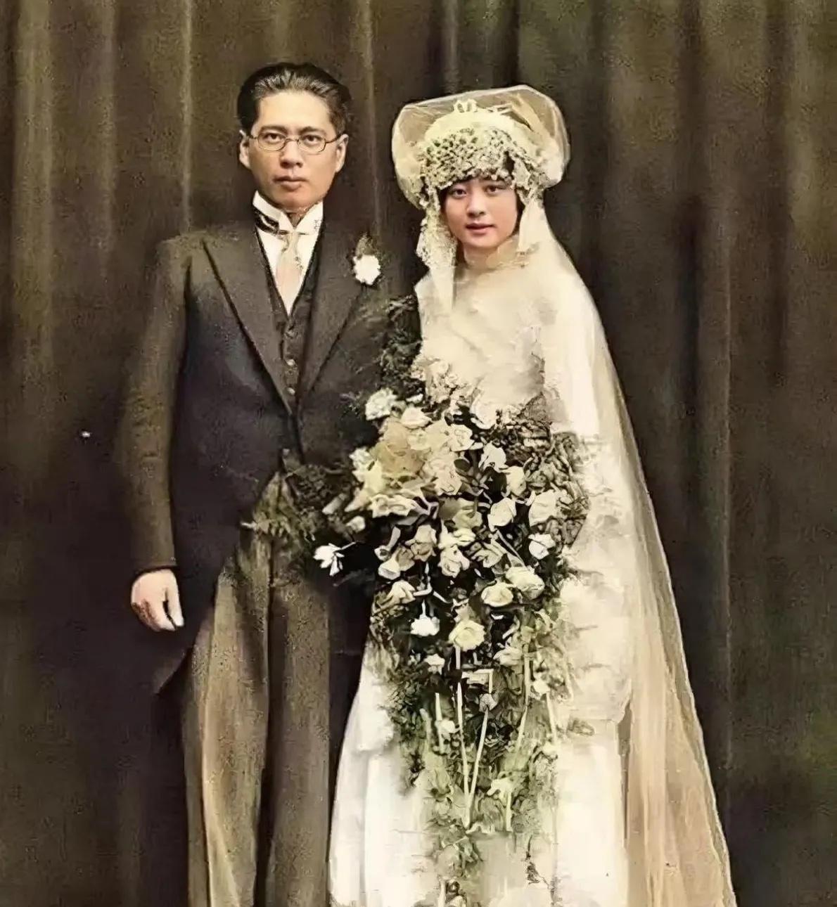 1927年，宋家长子宋子文与张乐怡在上海的结婚照，宋子文早年与晚清首富盛宣怀的小