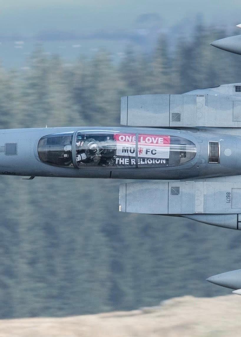 我的天！这是真的？！Keeptheredflagflyinghigh!