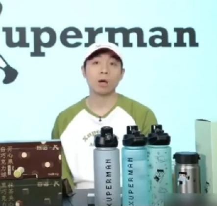 手握4家公司，许昕要回去当陪练了。很多人不知道，退役后的许昕，已是商业大佬。老