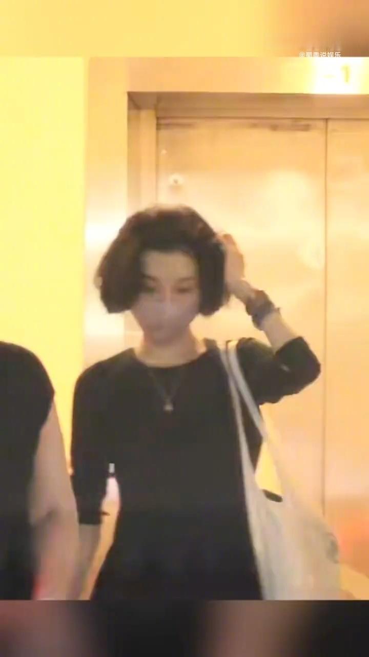 祖鹅这个港味儿太对劲了[哭哭]😖宋祖儿剪短发祖鹅这个港味儿太对劲了[流