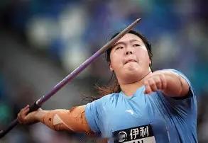谁能想到，宁波一个普通工薪家庭的女孩，10岁就被体校教练找上门“抢人”！三年
