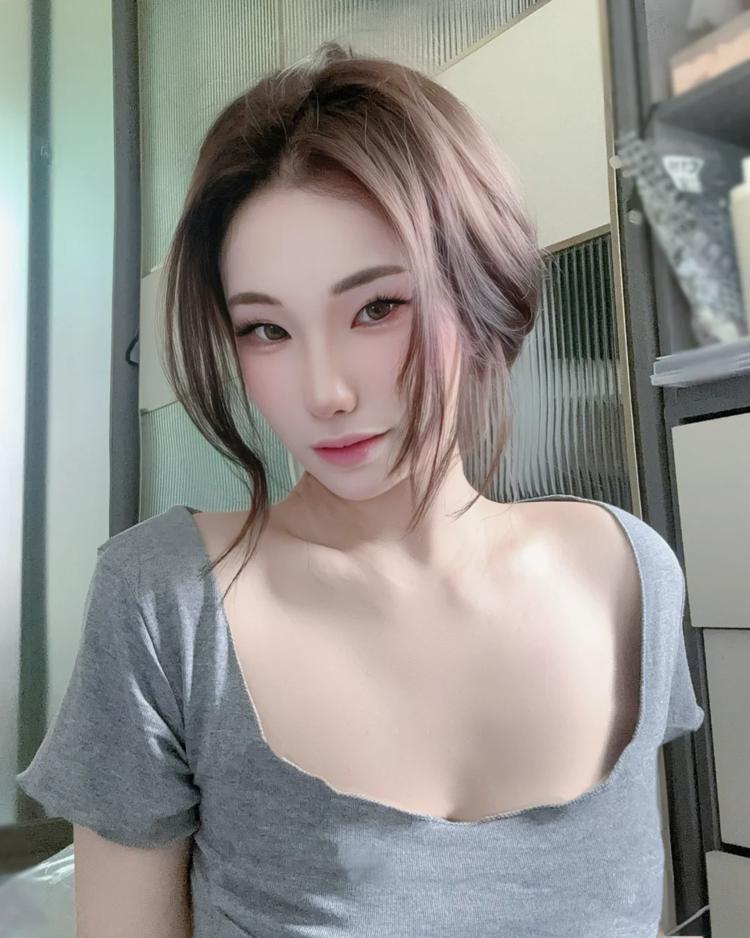 夏天喜欢扎头发