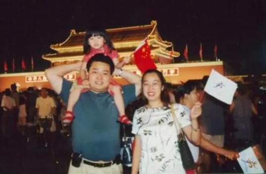 1996年，曾担任邓小平警卫员的马林准备结婚，两家人坐在一起商量婚事，没想到，准