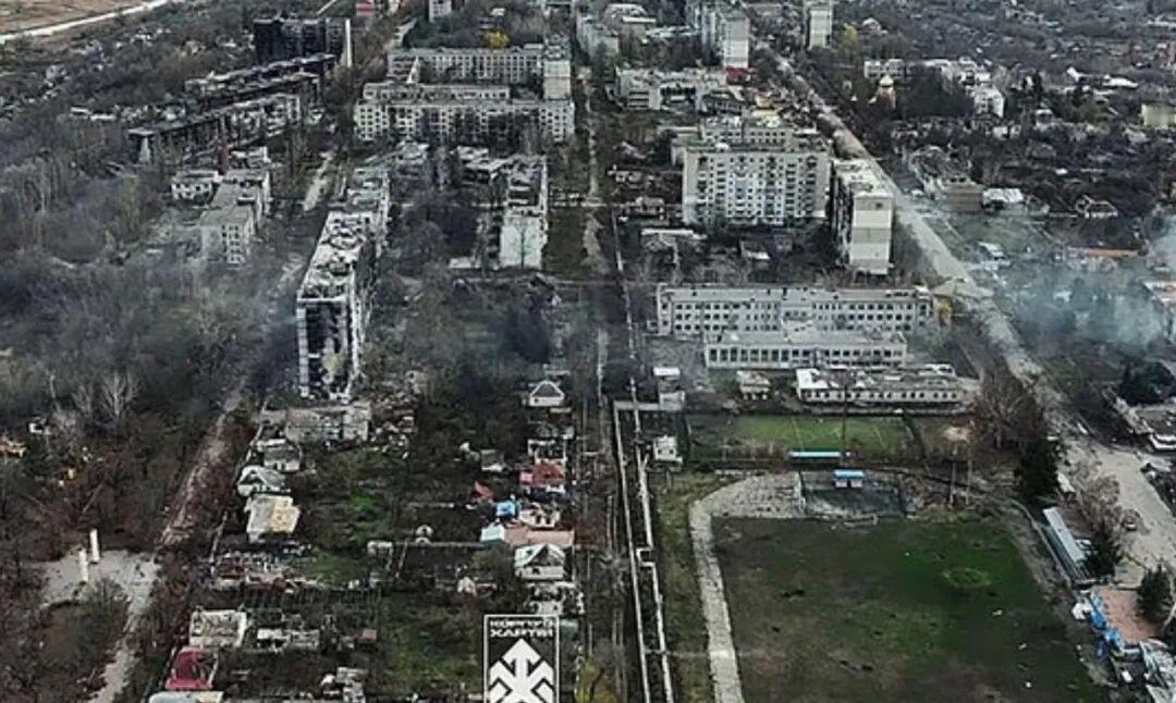 圣诞节当天，乌克兰军队完全控制了库皮扬斯克，使PJ遭受了沉重的羞辱。亲战的