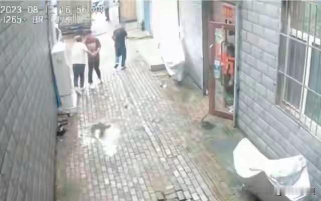 拿刀进屋行凶遭反杀，法院判反杀者故意杀人罪获死刑。黑龙江安达，2023年8月