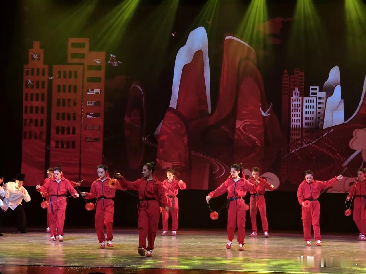今天又学到了新知识。青岛演艺集团是个什么公司？是干什么的？这个公司有这几