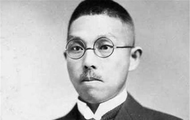 1949年12月19日，杨森从成都乘飞机逃往台湾，抵达当天蒋介石就接见了他。还设