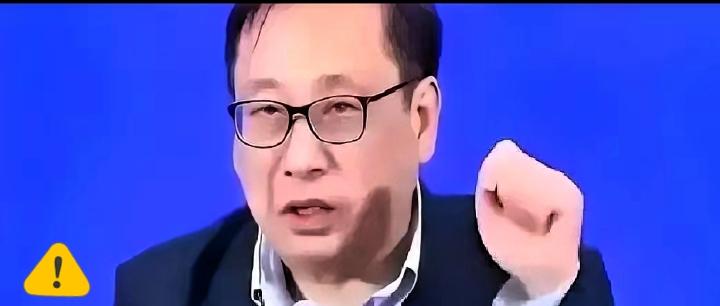 大汉奸陈孝廉的曾孙陈默，上个月在网上传出一件荒唐事。他撰写数万字的“家族回忆录”