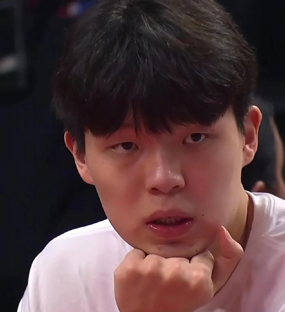 杨瀚森被下放了，不是被放弃。青岛队没甩锅，是真想把他练成硬货。2米16的身高