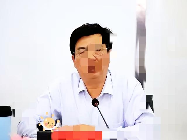 刚看到个新闻，给我看愣了。真的被高校那些“双面书记”恶心到了！顶着“博导”“