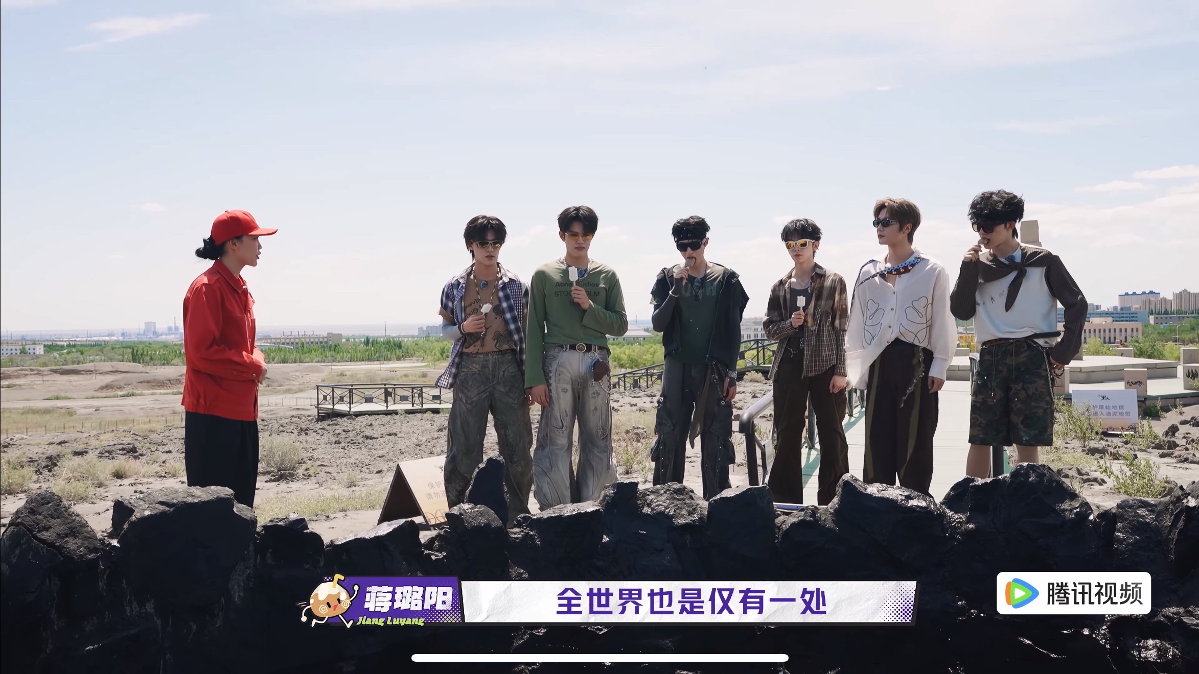 谁家父母又带着孩子出来玩了