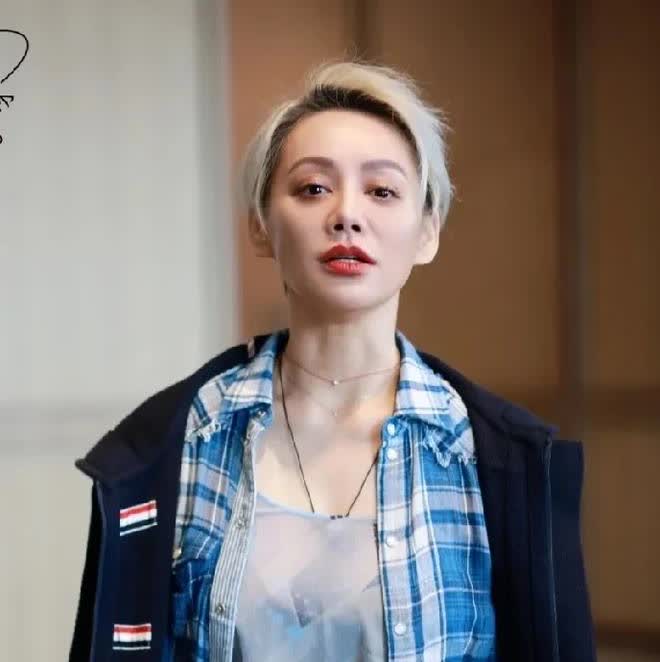 关于宁静，我发现一个玄学！那就是基本上所有人看到她，都不会把她往“妻子”