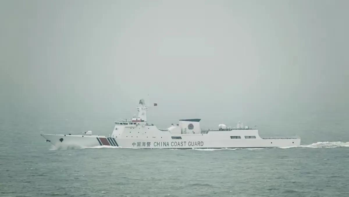 中国海警越来越“豪横”了！看看这最新的海警船，看起来怎么这么像052D？难道这