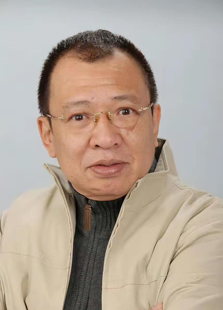 我有一个不好的预感,“欢喜哥”许绍雄这次可能挺不过去了,不是因为他年纪大了,