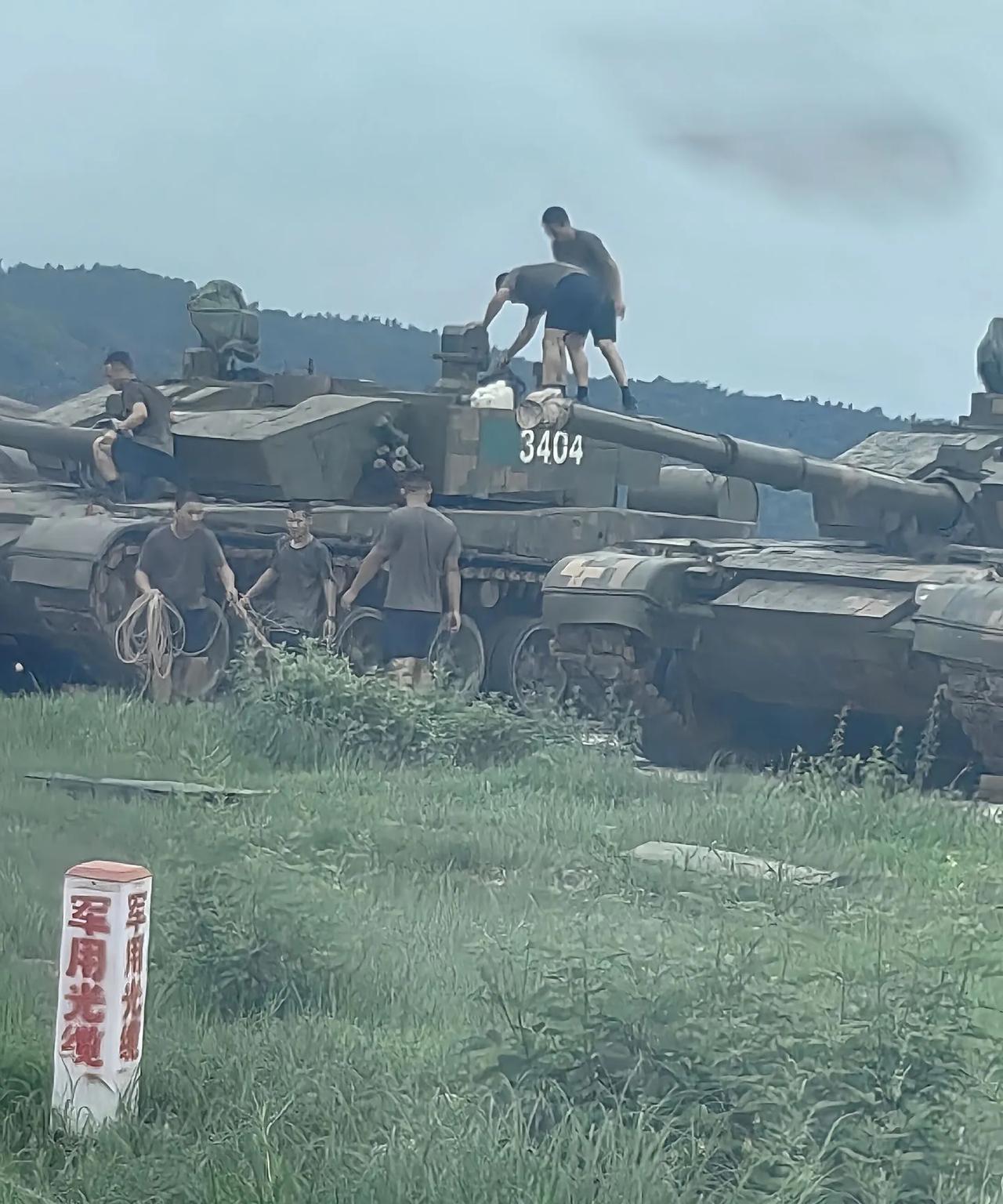 老李老李，这比意大利炮厉害，要不要打个东京城