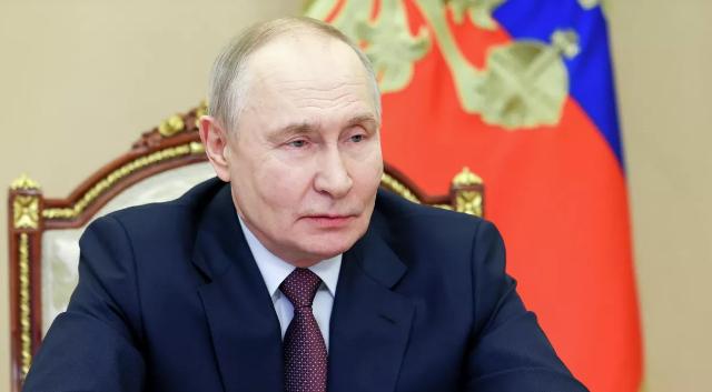 普京首次对战后赔偿进行表态，普京表示：只要乌克兰愿意签署“和平协议”，俄罗斯被冻